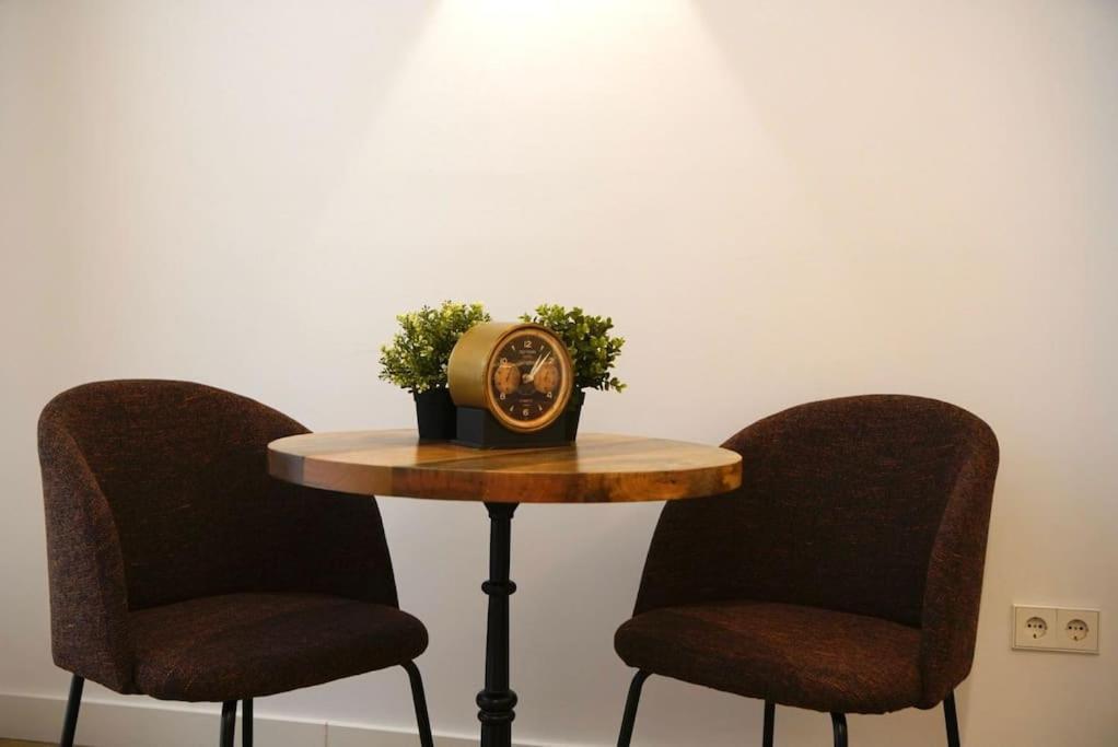 Mini Hotel In The Heart Of Sevilla For Exclusive Usage 外观 照片